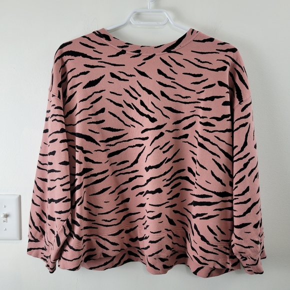 Velvet by Graham and Spencer Hilda Zebra Cotton Fleece Pullover - Picture 3 of 7